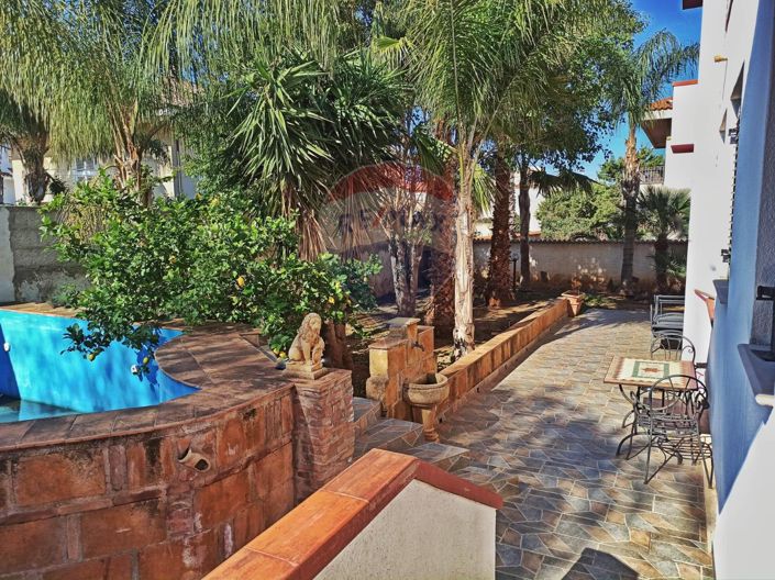 Image No.32-3 Bed Villa for sale