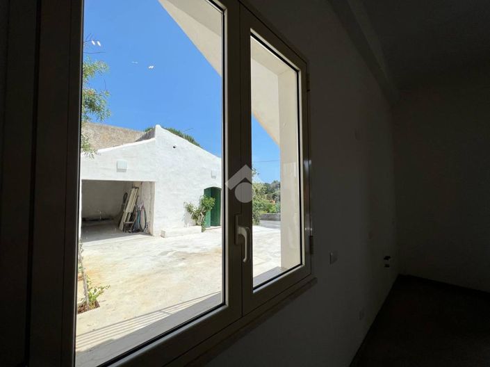 Image No.14-3 Bed Villa for sale