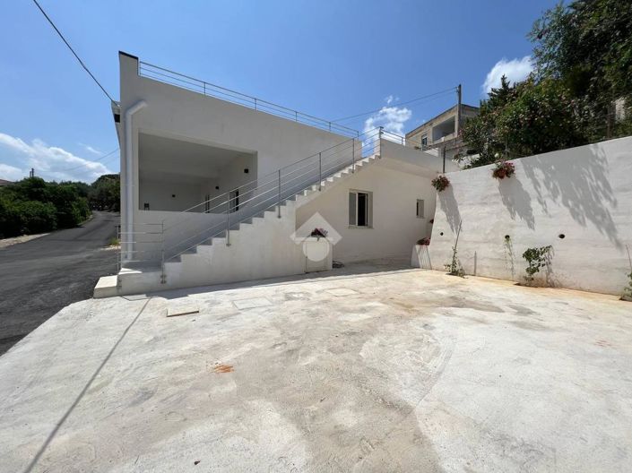 Image No.18-3 Bed Villa for sale