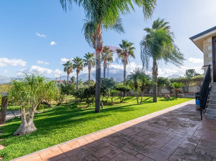 Image No.40-4 Bed Villa for sale