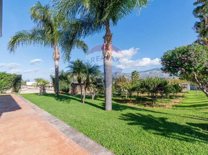 Image No.41-4 Bed Villa for sale