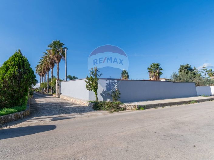 Image No.43-4 Bed Villa for sale