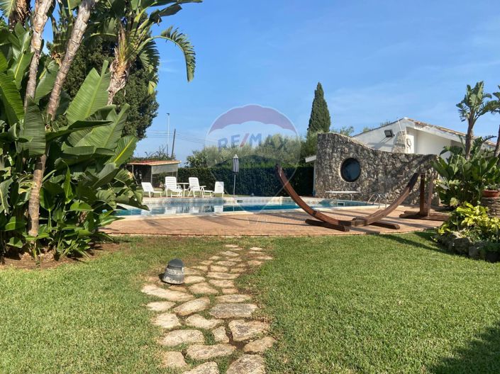 Image No.37-4 Bed Villa for sale