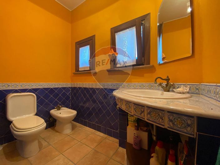 Image No.48-4 Bed Villa for sale