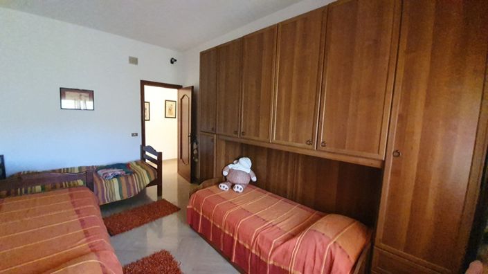 Image No.18-2 Bed Apartment for sale