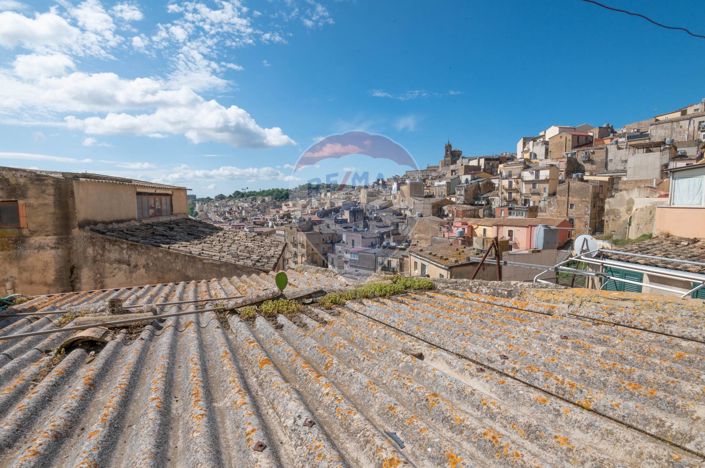 Image No.26-Maison de 3 chambres à vendre à Caltagirone