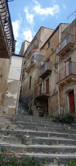 Image No.28-Maison de 3 chambres à vendre à Caltagirone