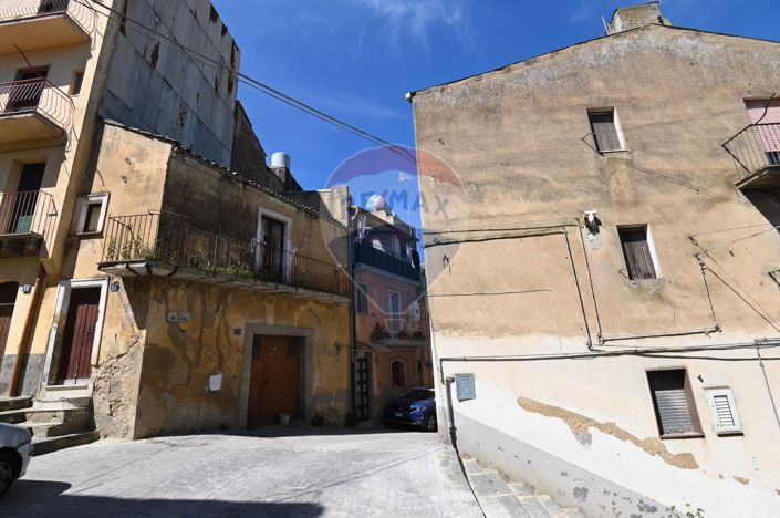 Image No.11-Maison de 1 chambre à vendre à Caltagirone