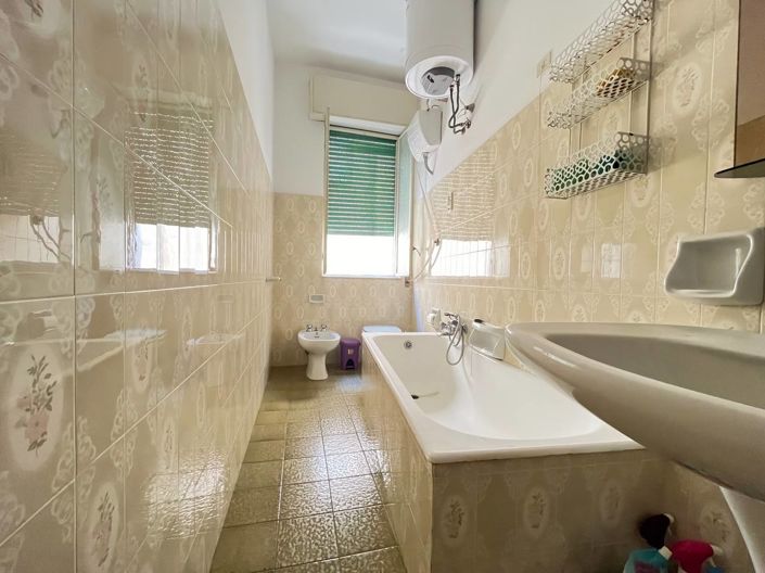 Image No.22-2 Bed House for sale