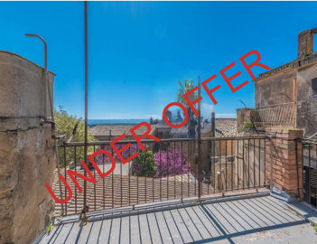 1 - Caltagirone, House