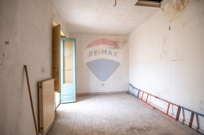 Image No.10-Appartement de 3 chambres à vendre à Caltagirone