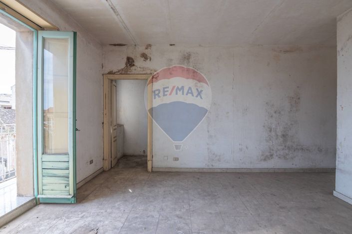 Image No.14-Appartement de 3 chambres à vendre à Caltagirone