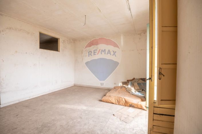 Image No.20-Appartement de 3 chambres à vendre à Caltagirone