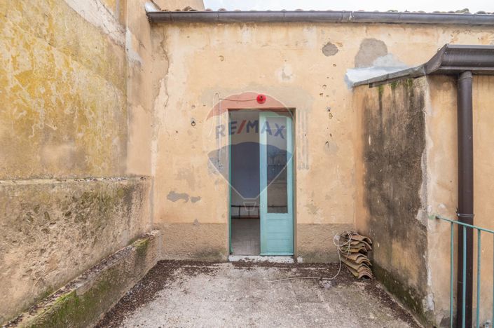 Image No.30-Appartement de 3 chambres à vendre à Caltagirone