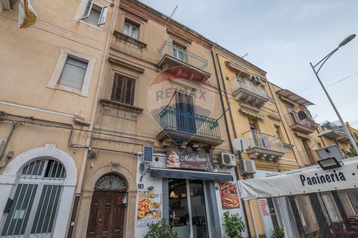 Image No.33-Appartement de 3 chambres à vendre à Caltagirone