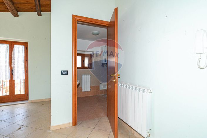 Image No.8-Maison de 2 chambres à vendre à Caltagirone