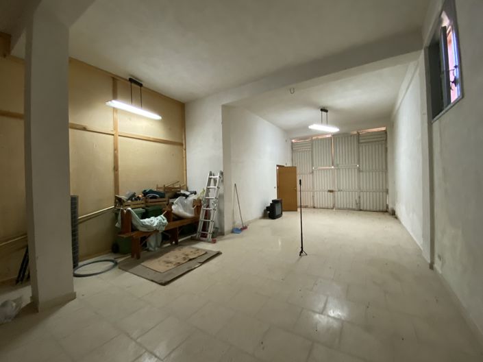 Image No.40-6 Bed House for sale