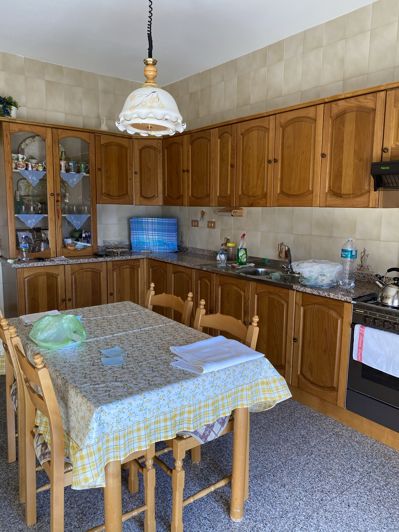 Image No.6-6 Bed House for sale