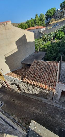 Image No.22-2 Bed House for sale