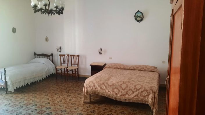 Image No.3-2 Bed House for sale