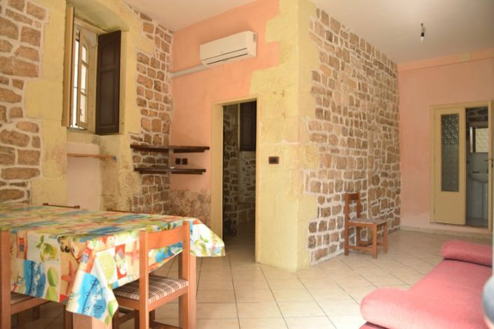 Image No.10-2 Bed House for sale