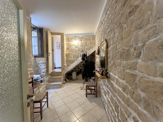 Image No.15-2 Bed House for sale