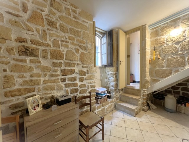 Image No.16-2 Bed House for sale