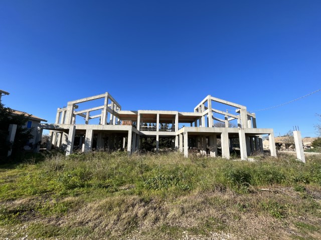 Image No.9-14 Bed Villa for sale