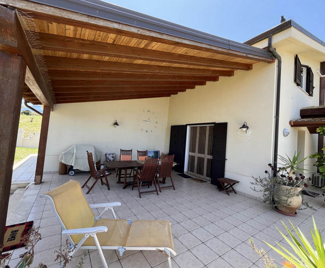 Image No.29-4 Bed Villa for sale