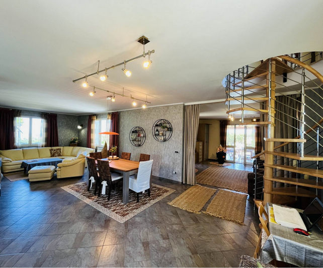 Image No.8-4 Bed Villa for sale