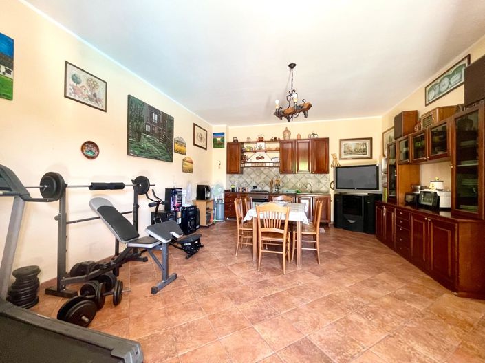 Image No.12-3 Bed Villa for sale