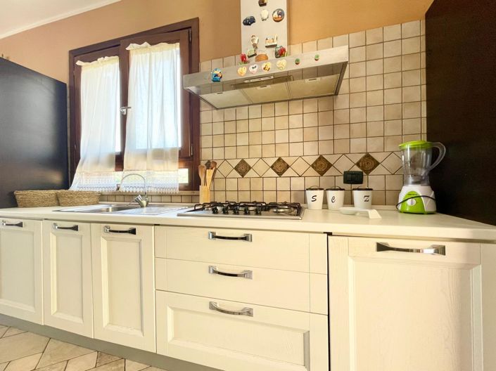 Image No.9-3 Bed Villa for sale