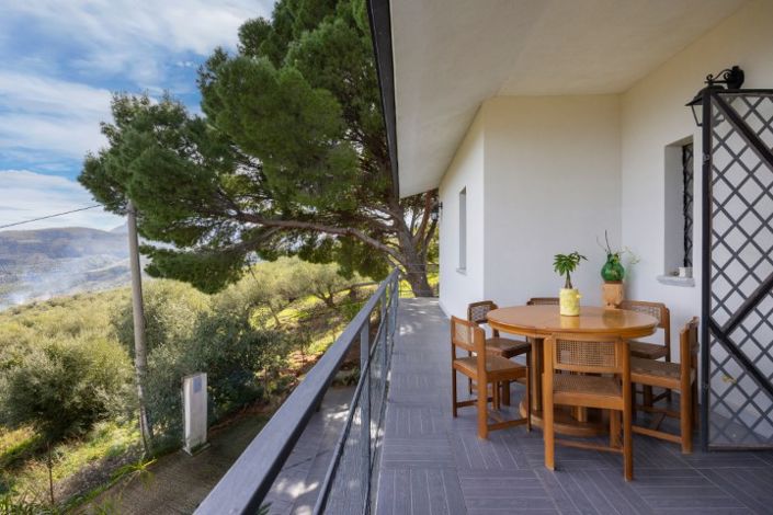 Image No.27-2 Bed Villa for sale