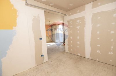 20230320183932-743295-4