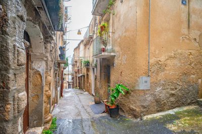 1 - Caltagirone, House