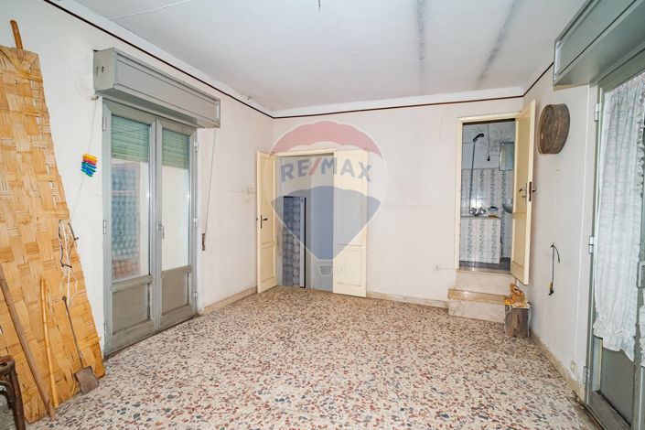 Image No.10-Maison de 2 chambres à vendre à Caltagirone