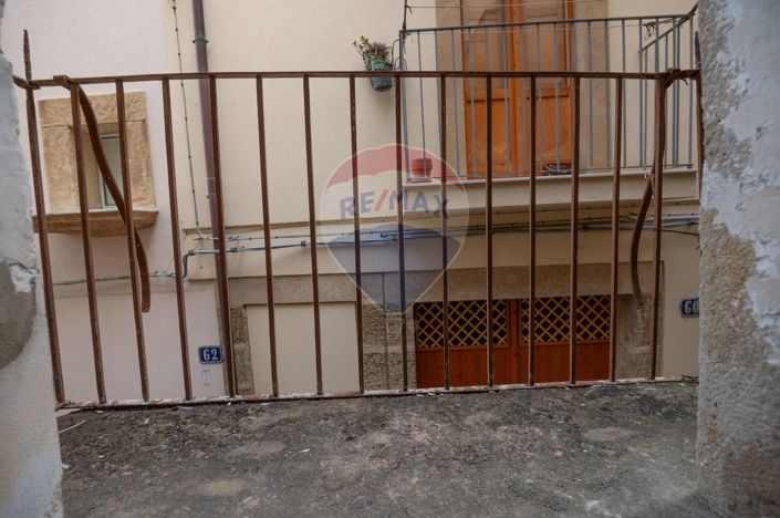 Image No.15-Maison de 2 chambres à vendre à Caltagirone