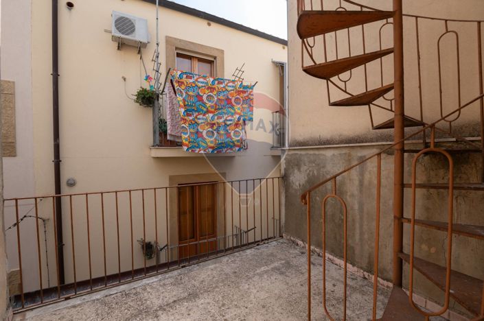 Image No.18-Maison de 2 chambres à vendre à Caltagirone