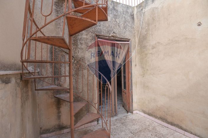 Image No.20-Maison de 2 chambres à vendre à Caltagirone