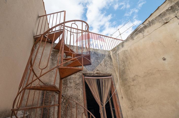 Image No.21-Maison de 2 chambres à vendre à Caltagirone