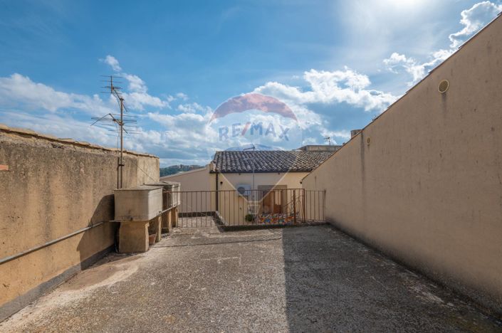 Image No.23-Maison de 2 chambres à vendre à Caltagirone