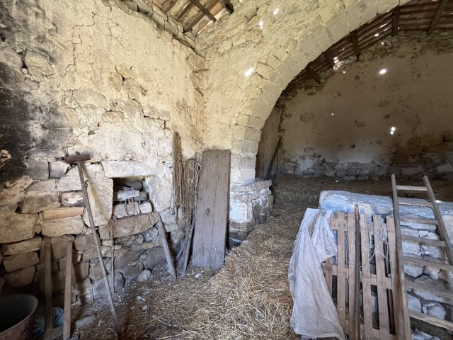 Image No.18-5 Bed Property for sale