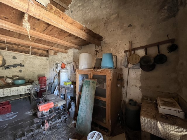 Image No.35-5 Bed Property for sale