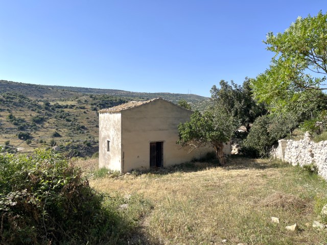 Image No.4-Propriété de 5 chambres à vendre à Modica