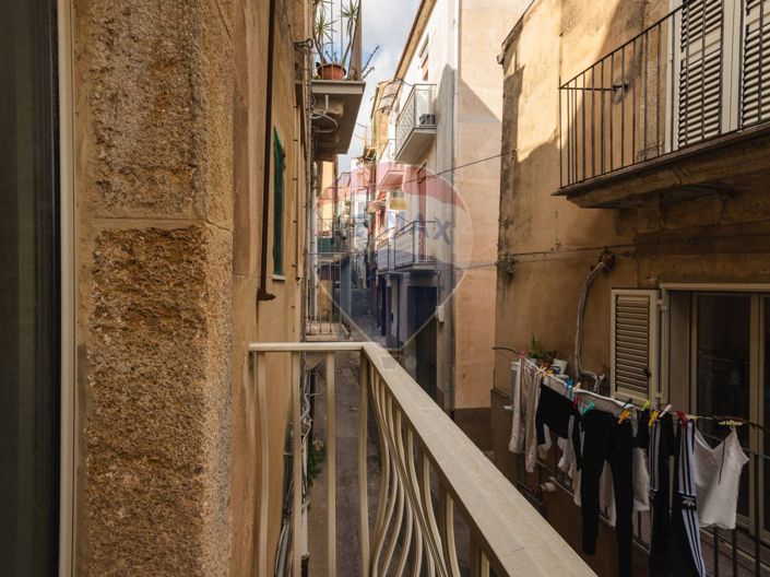 Image No.5-Maison de 2 chambres à vendre à Caltagirone