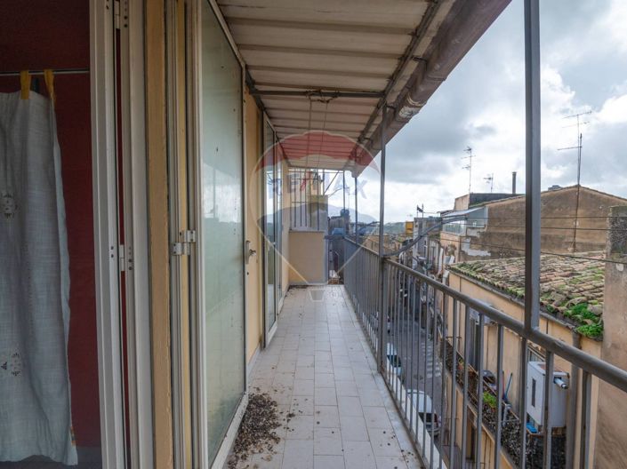 Image No.21-2 Bed Apartment for sale