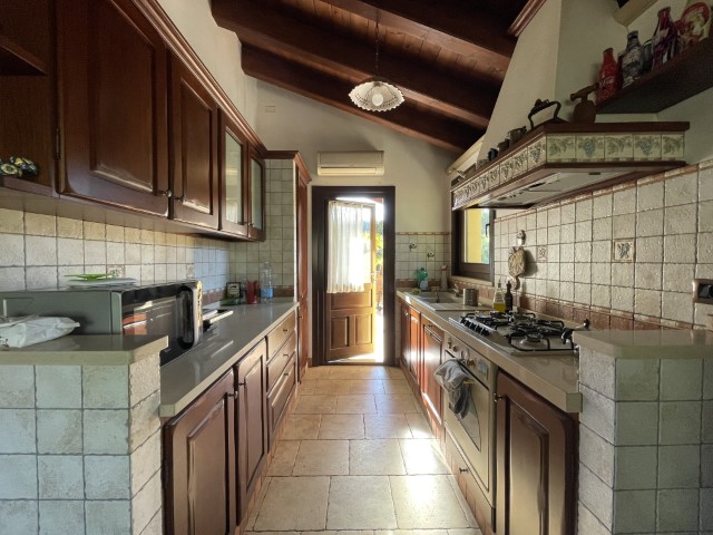 Image No.13-3 Bed Villa for sale