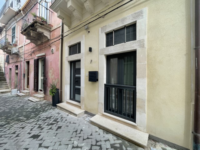 Image No.24-Maison de 1 chambre à vendre à Modica