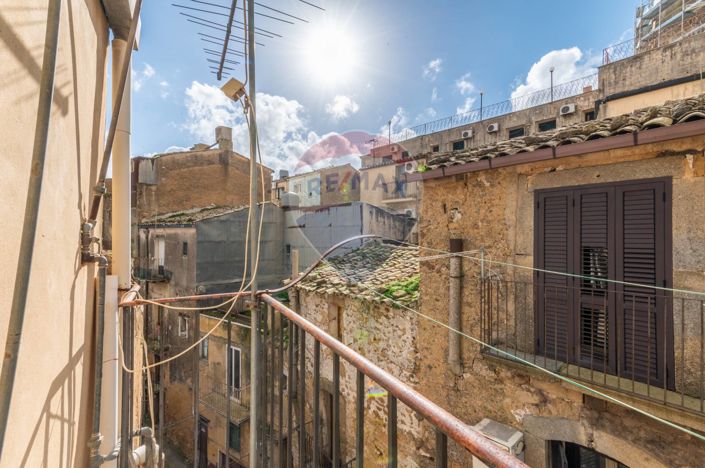 Image No.23-Maison de 3 chambres à vendre à Caltagirone