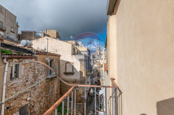 Image No.30-Maison de 3 chambres à vendre à Caltagirone